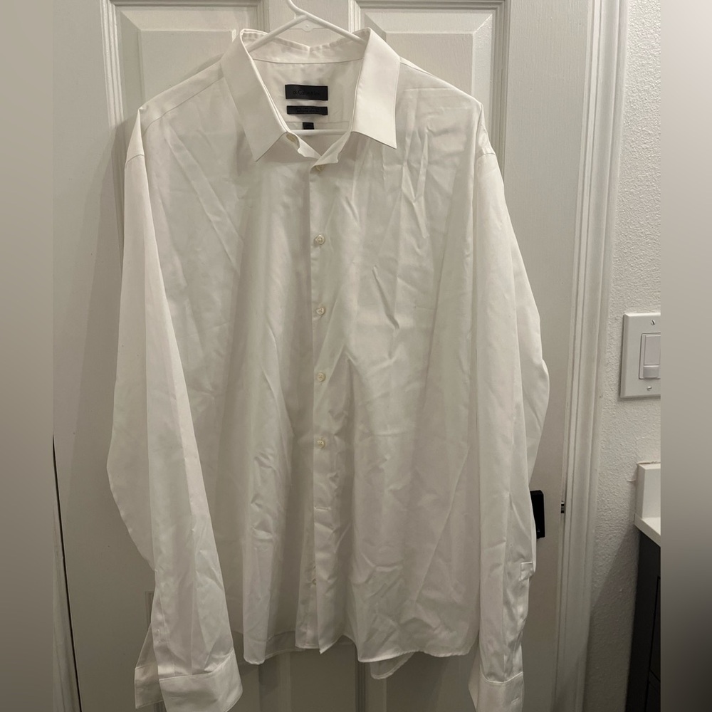 Calvin Klein men’s dress shirt